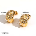 Dettaglio di orecchini dorati con perle e zirconi, dimensioni 15,8 mm per 10,5 mm - Stile Perla con Strass (TE60593)