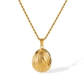 Collana in acciaio dorato con pendente a goccia ovale testurizzato e catena - Collana in Acciaio Inossidabile / Oro