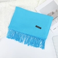 Écharpe d'hiver bleu vif style cachemire avec longues franges et texture tissée - 70×200cm / Bleu lac