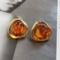 Vintage bruine vierkante oorknopjes met gouden montuur en amberhars inlegwerk - Nr. 8 Zilveren Pin Bruin Driehoek