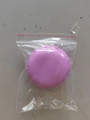 Mini Makaron Schmuck-Organizer in zartem Rosa, verpackt in einem Klarsichtbeutel - Lila