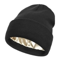 Detail einer schwarzen Strickmütze mit glattem, goldfarbenem Satinfutter zur Haarpflege - Schwarz