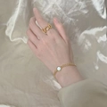 【sle56】round White Shell With Golden