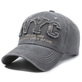 Vintage-Baseballkappe in Dunkelgrau mit NYC-Applikation und Used-Effekt aus Baumwolle - Verstellbar / Grau
