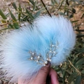 Fermaglio con piume azzurre, rami dorati e raffinate perle bianche decorative - Fermagli per Capelli Ramo Blu Cielo Paio