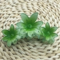 Translucent gradient green tropical flower hair claw clip with a glossy finish - Triple Daisy [Green]