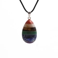 Collana chakra in cristallo arcobaleno con pendente a goccia in resina nera - Pendente a Goccia Corda di Cera