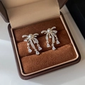 Orecchini a fiocco in argento con perla bianca e cristalli a goccia in scatola - Fiocco Nappa Pendente a Goccia (Ago Argento S925) / Argento (Perla Beige)