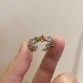 Regenbogen-Zirkonia-Ring mit bunten rechteckigen Edelsteinen in silbernem Finish - Mehrfarbige Steinreihe Ring (J3920)