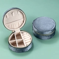 Round velvet jewelry box in grey blue with pink interior and gold metal zipper - Pearlescent Gray / 10x10x5cm