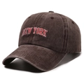 Gorra de béisbol de algodón lavado vintage en marrón oscuro con bordado New York - café