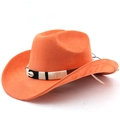 Detalle de sombrero de vaquero naranja de ante con banda trenzada y adorno de concha - M (56-58cm) / Naranja