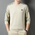 Herren Slim Fit Langarmshirt in Beige mit schwarzen Schulterstreifen und Logo-Detail - M / Reiskamel