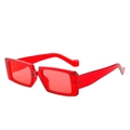 Modische rote rechteckige Sonnenbrille mit dicken Rahmen und getönten Gläsern - Weinroter Rahmen/Rote Linse