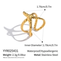 Makro-Detail des 18K Gold Seestern-Rings mit gehämmertem Finish und Größenangaben im Bild - Goldener Seestern Gehämmert Stil (YYR025431)