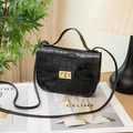 Élégant sac à main noir en cuir gaufré crocodile avec fermoir rotatif doré pour femmes - Noir