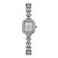 Dettaglio dell'orologio quadrato argento da donna con cristalli e quadrante bianco al quarzo - Solo orologio / Argento