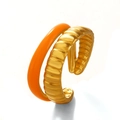Minimalistischer offener Ring mit orangefarbenem Emaille und vergoldetem Metallband - Orange Geometrischer Stil