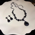 Parure bijoux vintage noire avec collier goutte d'eau et boucles d'oreilles halo - Ensemble Collier Boucles d'Oreilles - Noir