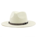 Chapeau de paille beige tissé avec broderie ethnique et rivets argentés sur ruban - Blanc Cassé