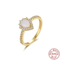 Elegante anillo de plata 925 con opalo de pera y piedras de circonita en fondo blanco - US 6 / Dorado-Estilo 4 (Opalo Pera)
