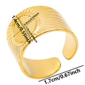 Detailed size measurement of 1.4cm gold oval signet ring with geometric grid pattern - J420 / Gold