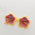 Cute flower-shaped kids sunglasses in bright yellow and pink with gradient lenses - Yellow