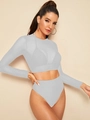 Bikini de tres piezas gris claro con top de malla de manga larga y braga de talle alto - S / Blanco