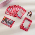 Détail de protège-cartes translucides rouges avec motifs étoiles et cœurs pour photos - 60x92mm (20 pièces/paquet) / Rouge
