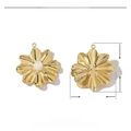 Detailed spec sheet of a gold daisy pendant in stainless steel with pearl inlay - VG403x3 Gold Flower with Pearl