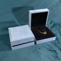 Set scatola portagioie in velluto azzurro con inserto per collana e chiusura a libro - Scatola pendente celeste