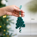 Handgewebter grüner Weihnachtsbaum-Anhänger mit Holzperle, 18 cm festliche Dekoration - Weihnachtsbaum Anhänger A / Grün