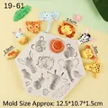 Silicone jungle animal mold with lion, elephant and giraffe shapes for cake decoration - Gray