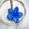 Molla per capelli a fiori di frangipane blu sfumato in resina lucida per acconciature - 8cm / Blu