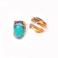 Detail of bohemian gold ring with turquoise stone, pavé crystals and hammered texture - Emerald Green