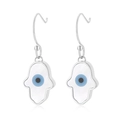 Boucles d'oreilles main de Hamsa argentées avec oeil protecteur et nacre blanche - Style Argenté (KE103645-K)