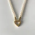 Élégant collier de perles de riz avec un fermoir en cœur en acier inoxydable doré 14K - Collier Fermoir Coeur Or 14K (XNL0006-2)