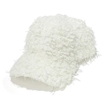 Detailansicht weißer Plüsch-Baseballcap mit flauschiger Textur für winterliche Wärme - M (56-58cm) / Gebrochenes Weiß