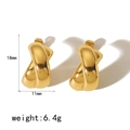 Pendientes de aro en forma de C de acero inoxidable chapado en oro de 18K con medidas - Estilo de Aro Trenzado(TE6506)