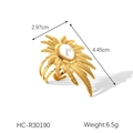 Gedetailleerde afmetingen van een gouden bladring met een witte ovale parel - Bladtextuur Parel Stijl (HC-R30190)