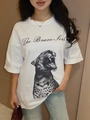 T-shirt bianca da donna in cotone con stampa leopardata realistica e testo grafico - S / Bianco