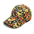 Détail de la visière incurvée et du motif floral sur cette casquette de baseball noire - Base Noire Avec Motif Floral Orange Et Jaune (3#)