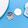 Silver-rimmed circular enamel mountain and river charm with black and white drip oil art - One Oil-dripping Black Landscape River Painting 23x26mm 1859g 2.5g.