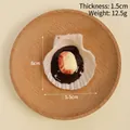 Realistisches Muschel-Lebensmittelmodell-Schlüsselanhänger, 6x5,5cm mit Saucendetail - Soßen-Jakobsmuschel - Ohne Haken