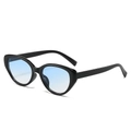 Occhiali da sole retro cat-eye con montatura nera e lenti blu sfumate eleganti - Montatura Nera Lente Blu Sfumata