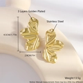 Gouden 3-laags vergulde roestvrijstalen onregelmatige bloem oorbellen met abstracte plooien - Vlindervleugels EI09-1