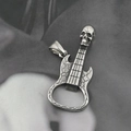 Hip hop titanium stalen gitaar hanger ketting met doodskop en handige flessenopener - Stijl B Schedelopener Gitaar (Alleen Hanger)