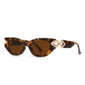 Fashionable tortoise shell cat-eye sunglasses with gold hollow diamond accents - Leopard Frame / Tea Lens