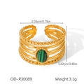 Detailansicht des 18k vergoldeten Ringes mit Malachitstein und Maßangaben in Weiß - OD-R30089 Malachit Ring