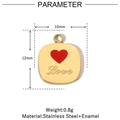 Dettaglio del ciondolo quadrato dorato da 10mm con cuore in smalto rosso e scritta Love - VG779-Quadrato d'Oro Cuore Amore